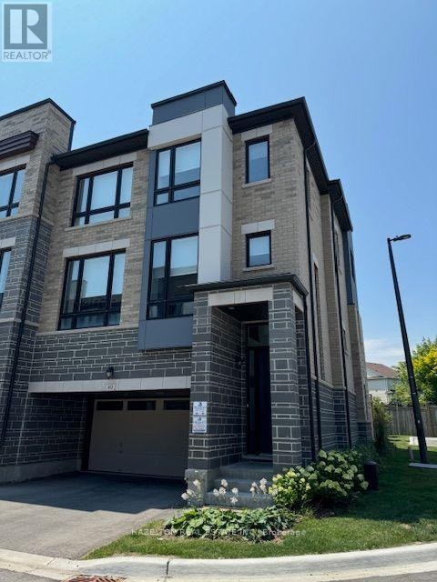 40 Steamboat Way, Whitby, ON, L1N 0M6