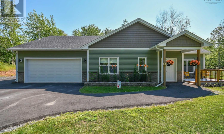 44 Fairway Avenue