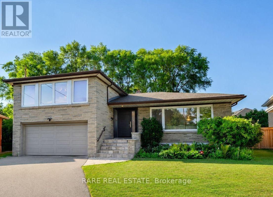 11 Geddes Court, Toronto, ON, M3H 2W7