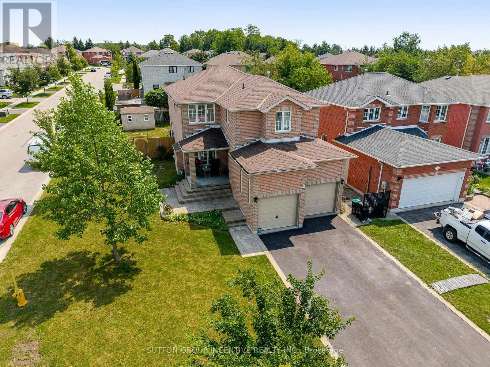 17 Shaina Court, Barrie, ON, L4N 9S6