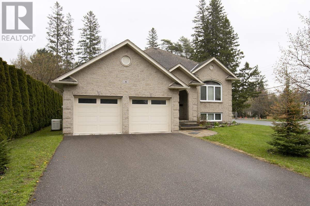 4 Parkdale Drive, Sault Ste. Marie, ON, P6A 5P8