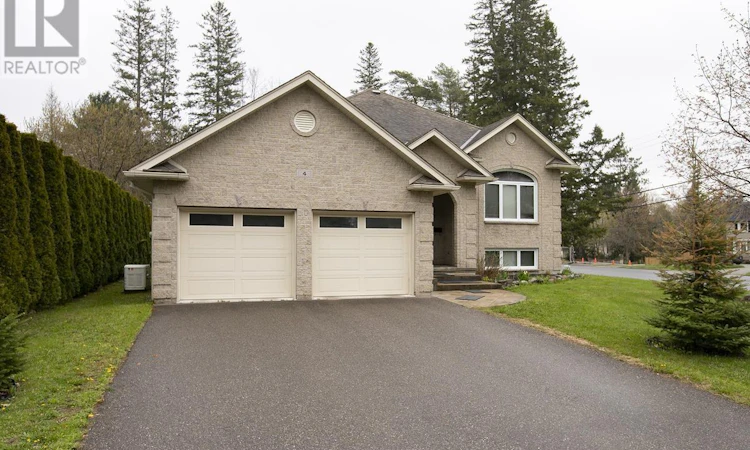 4 Parkdale Drive