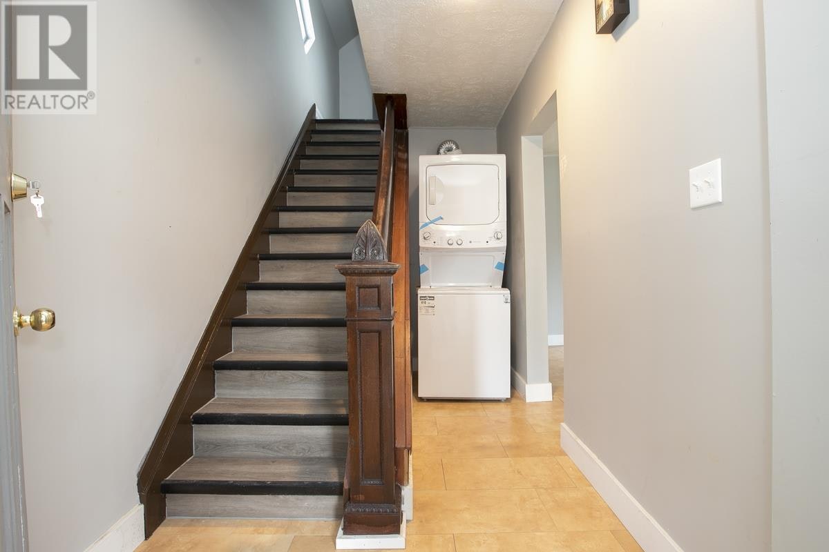 136 Biggings Avenue, Sault Ste. Marie, ON, P6A 3T9 - 25
