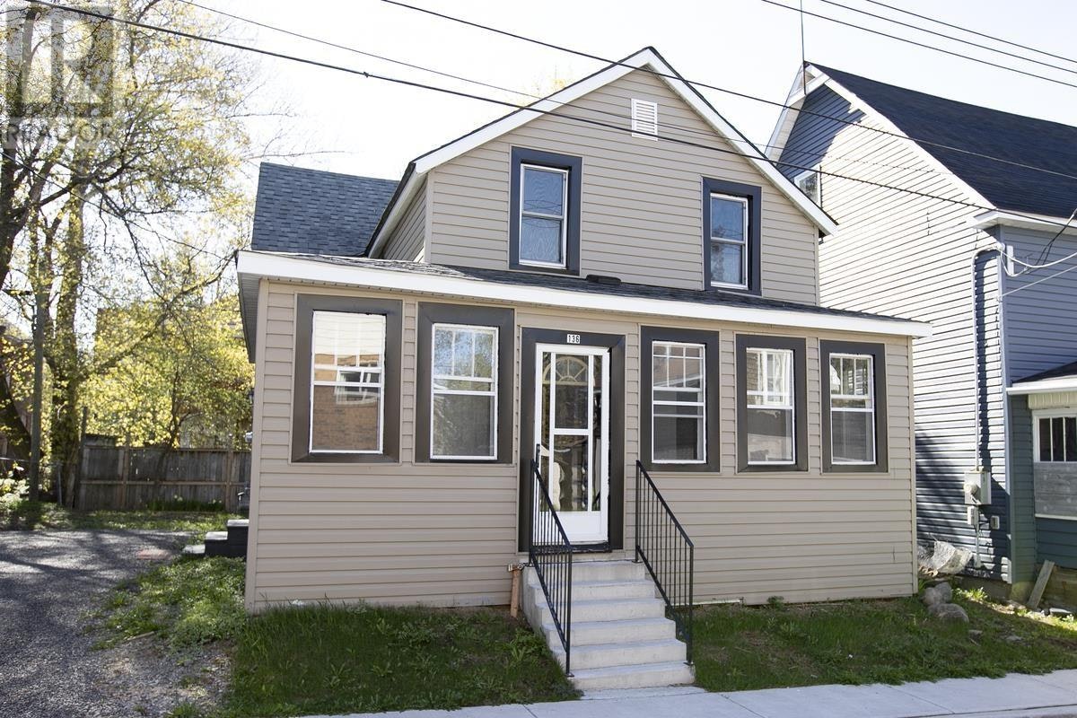 136 Biggings Avenue, Sault Ste. Marie, ON, P6A 3T9 - 2
