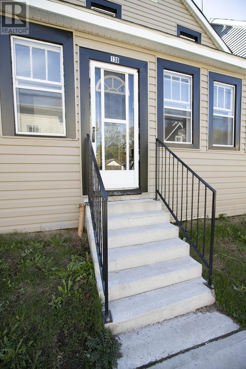 136 Biggings Avenue, Sault Ste. Marie, ON, P6A 3T9 - 7