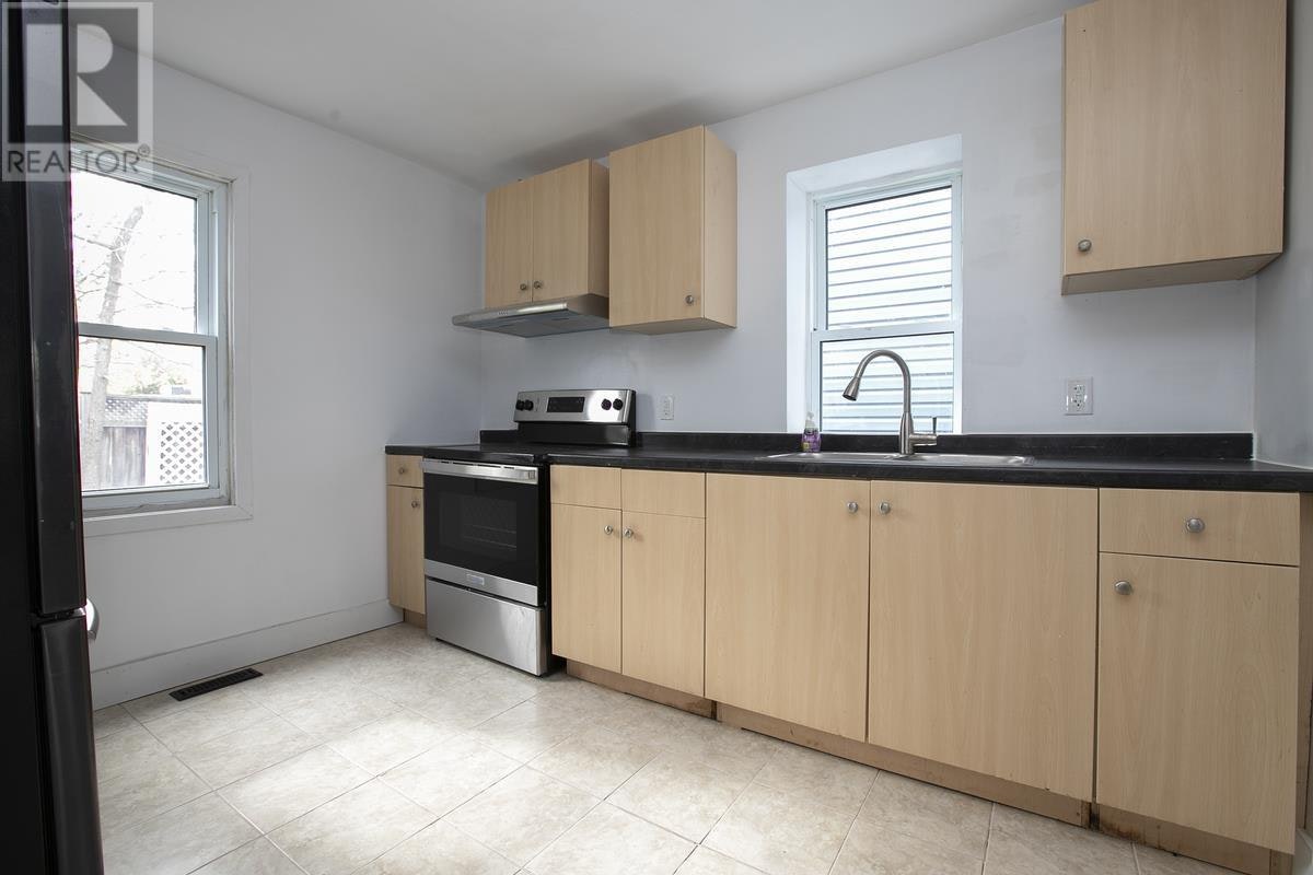 136 Biggings Avenue, Sault Ste. Marie, ON, P6A 3T9 - 22