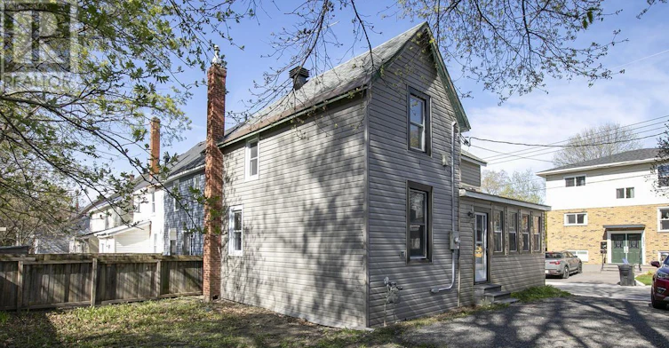 136 Biggings Avenue, Sault Ste. Marie, ON, P6A 3T9 - 6