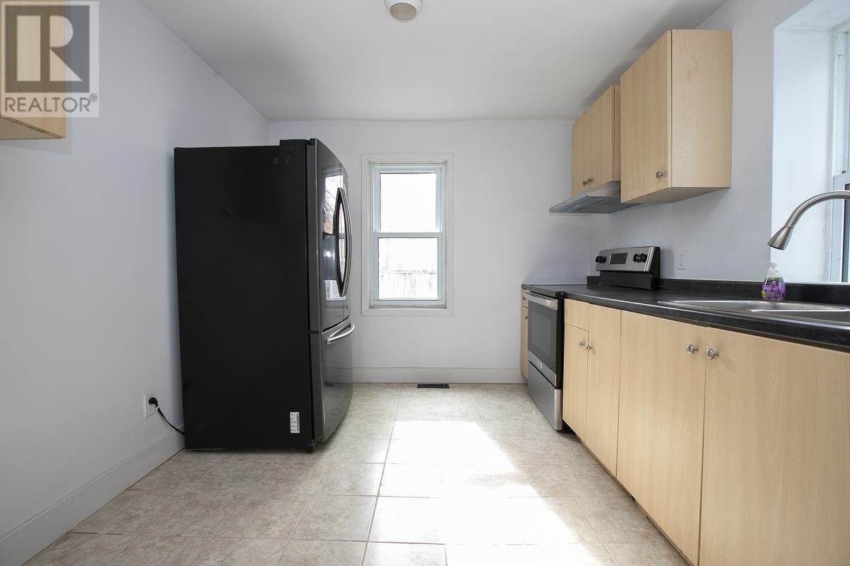 136 Biggings Avenue, Sault Ste. Marie, ON, P6A 3T9 - 21