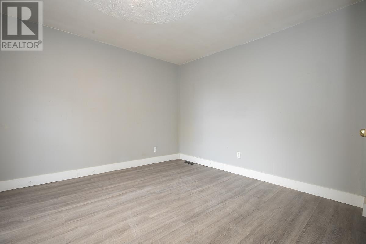 136 Biggings Avenue, Sault Ste. Marie, ON, P6A 3T9 - 16