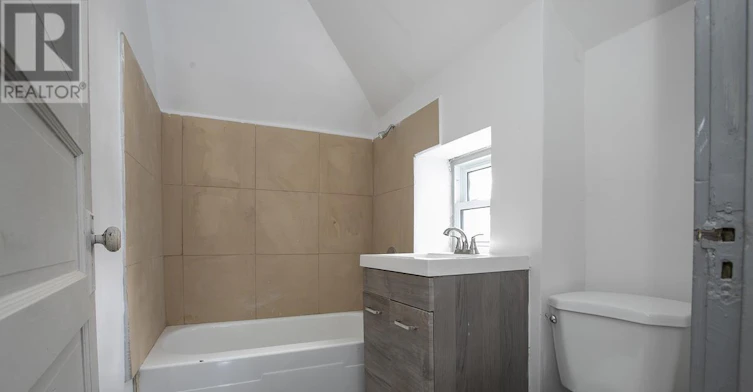 136 Biggings Avenue, Sault Ste. Marie, ON, P6A 3T9 - 33