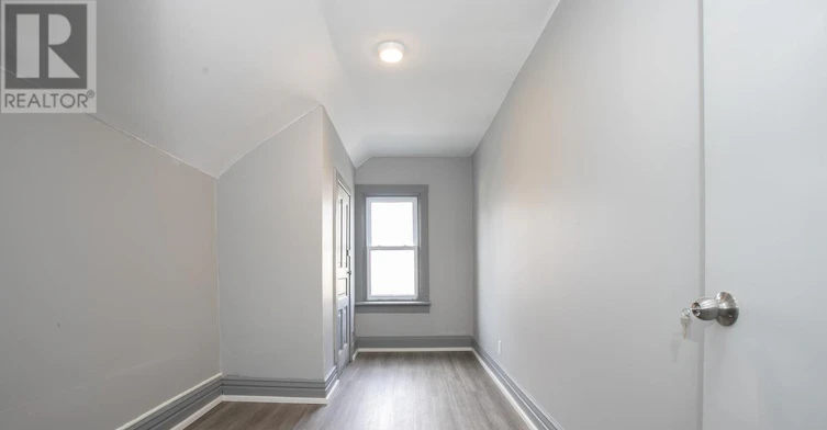 136 Biggings Avenue, Sault Ste. Marie, ON, P6A 3T9 - 34
