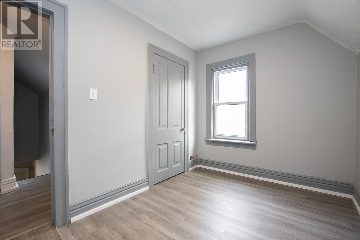 136 Biggings Avenue, Sault Ste. Marie, ON, P6A 3T9 - 29