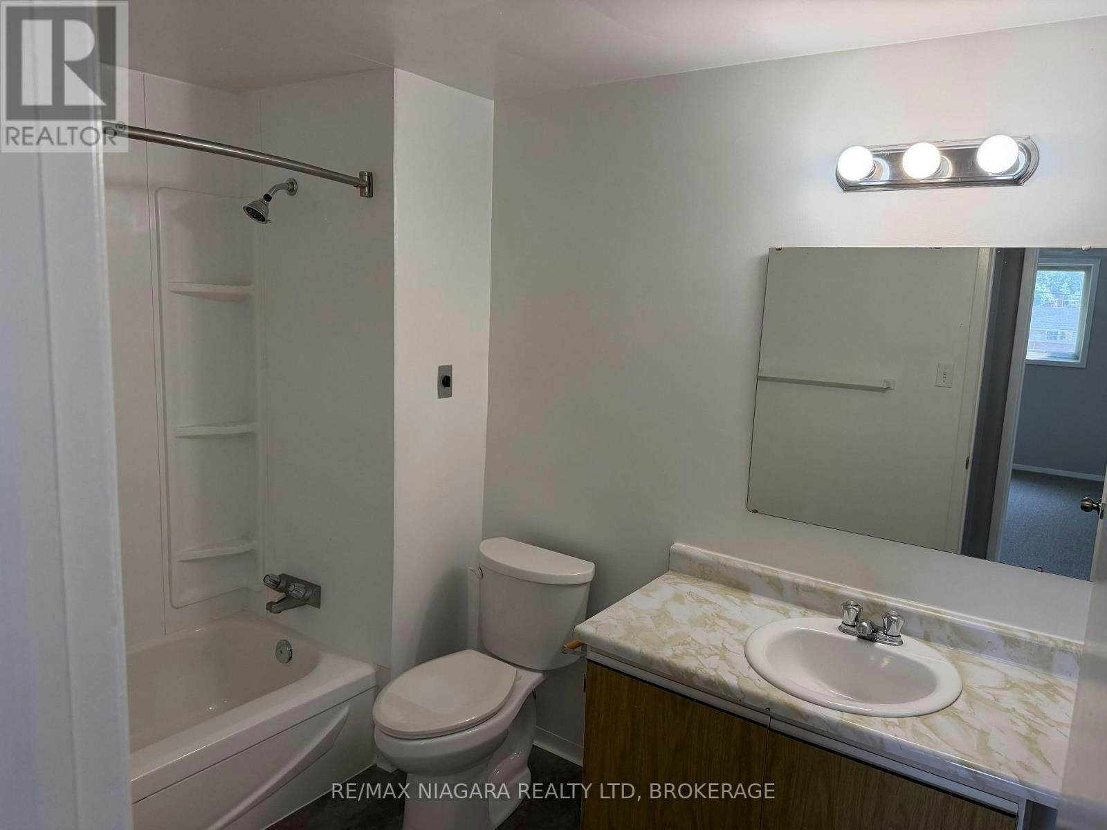 1-21 Woodlawn Road, Welland, ON, L3C 5Y7 - 7