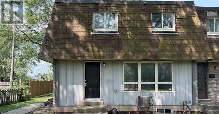 1-21 Woodlawn Road, Welland, ON, L3C 5Y7