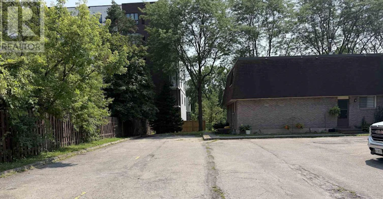 1-21 Woodlawn Road, Welland, ON, L3C 5Y7 - 14