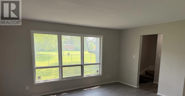 1-21 Woodlawn Road, Welland, ON, L3C 5Y7 - 4