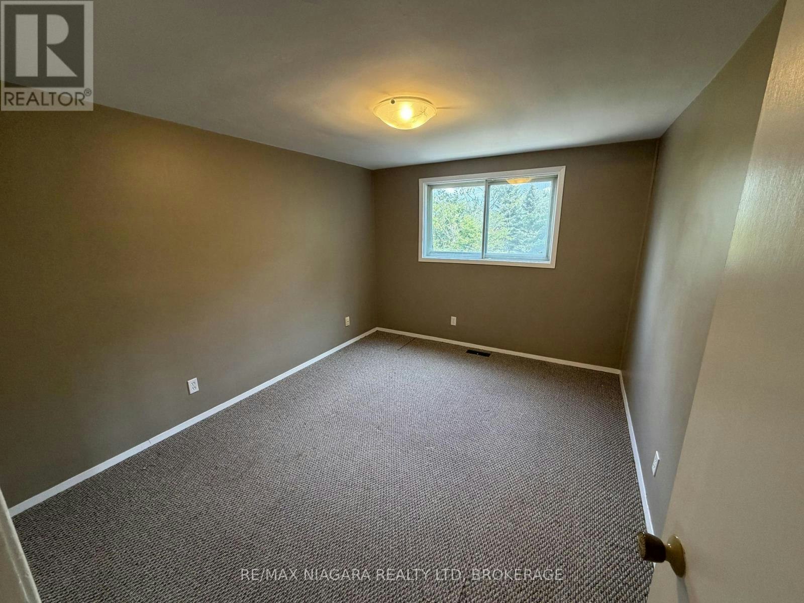4-21 Woodlawn Road, Welland, ON, L3C 5Y7 - 5