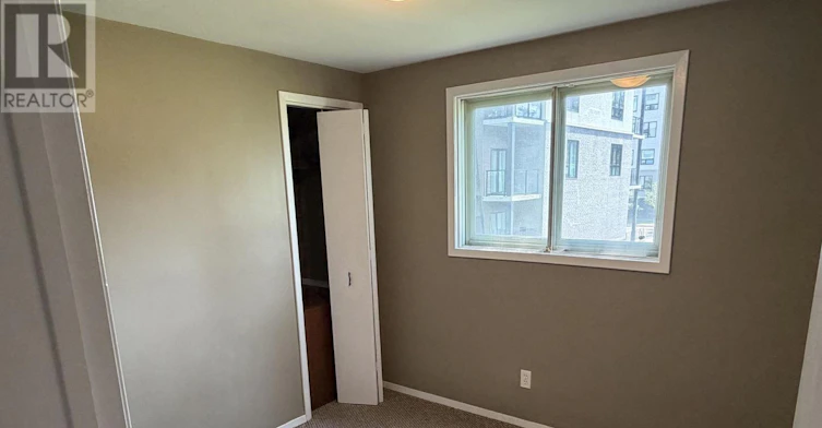 4-21 Woodlawn Road, Welland, ON, L3C 5Y7 - 8