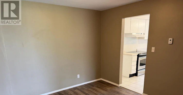 4-21 Woodlawn Road, Welland, ON, L3C 5Y7 - 3