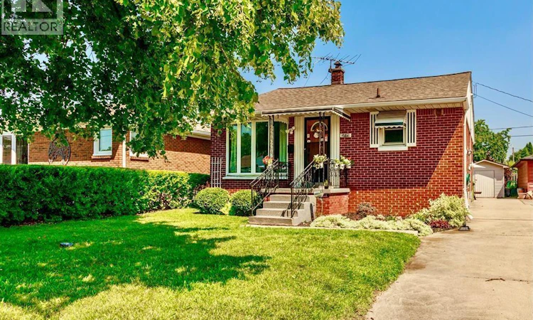 3775 Myrtle