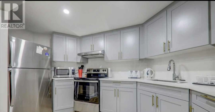 LOWER-107 Apple Blossom Boulevard, Clarington, ON, L1C 4T7 - 6