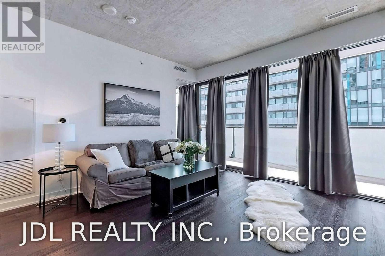 1402-185 Roehampton Avenue, Toronto, ON, M4P 1R4 - 3