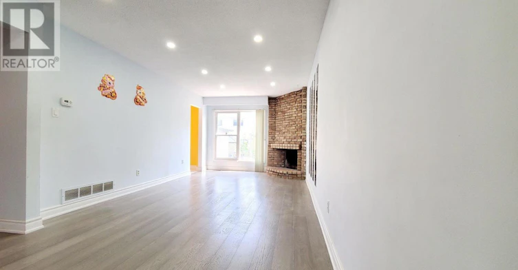 51 Carolbreen Square, Toronto, ON, M1V 1J1 - 5