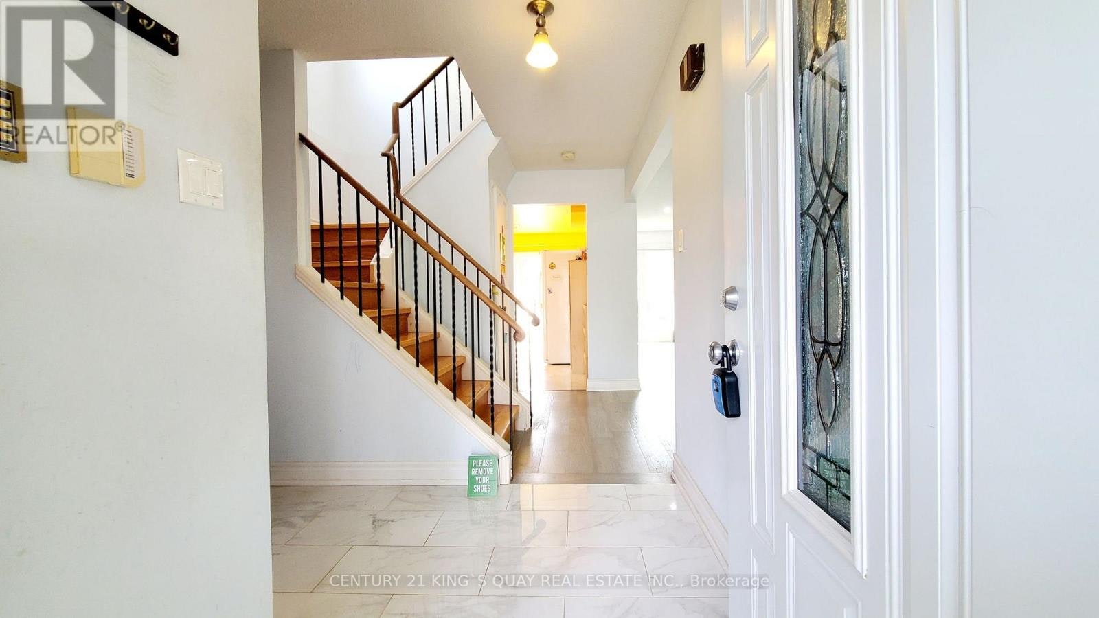 51 Carolbreen Square, Toronto, ON, M1V 1J1 - 3