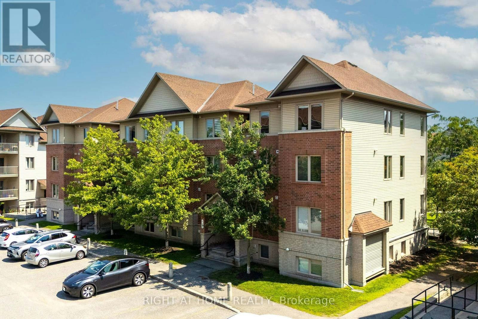 8-585 Stonefield Private, Ottawa, ON, K2G 4R4