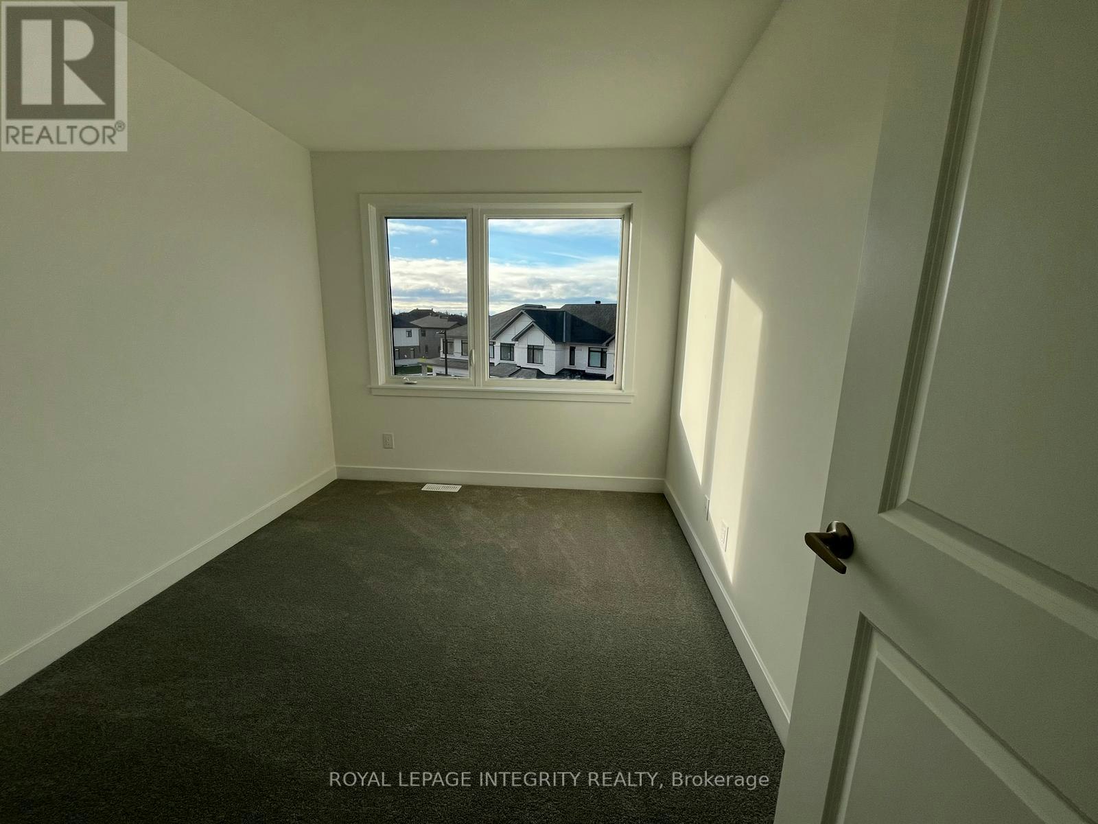 552 Tahoe Heights, Ottawa, ON, K1T 0X5 - 9