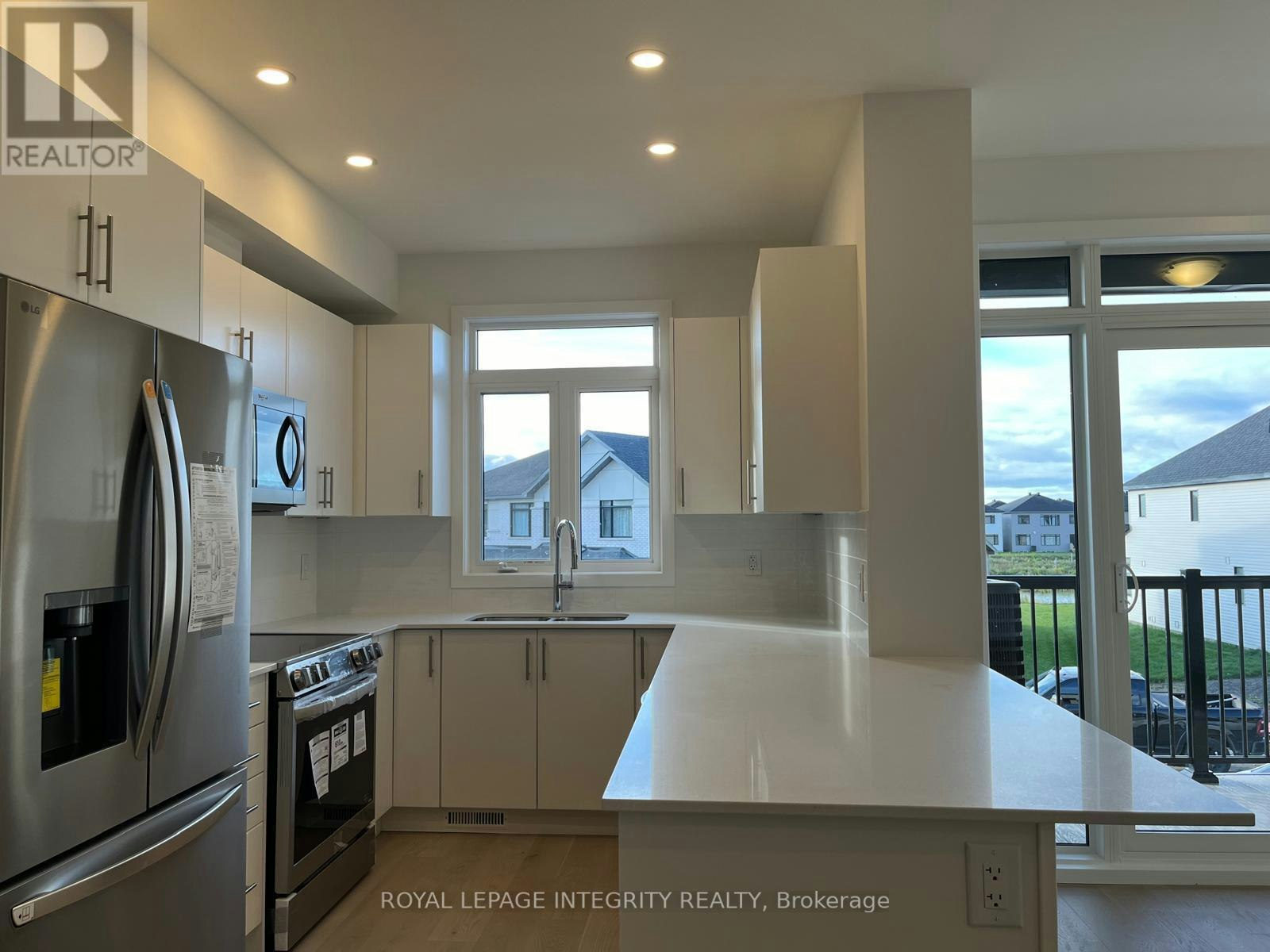 552 Tahoe Heights, Ottawa, ON, K1T 0X5 - 4