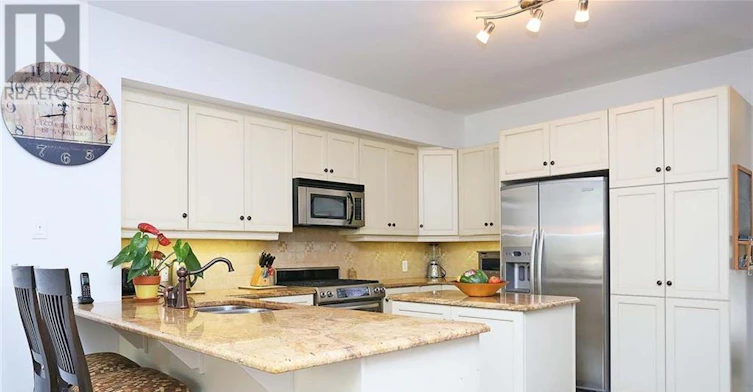 68 Encore Private, Ottawa, ON, K2E 0A2 - 7
