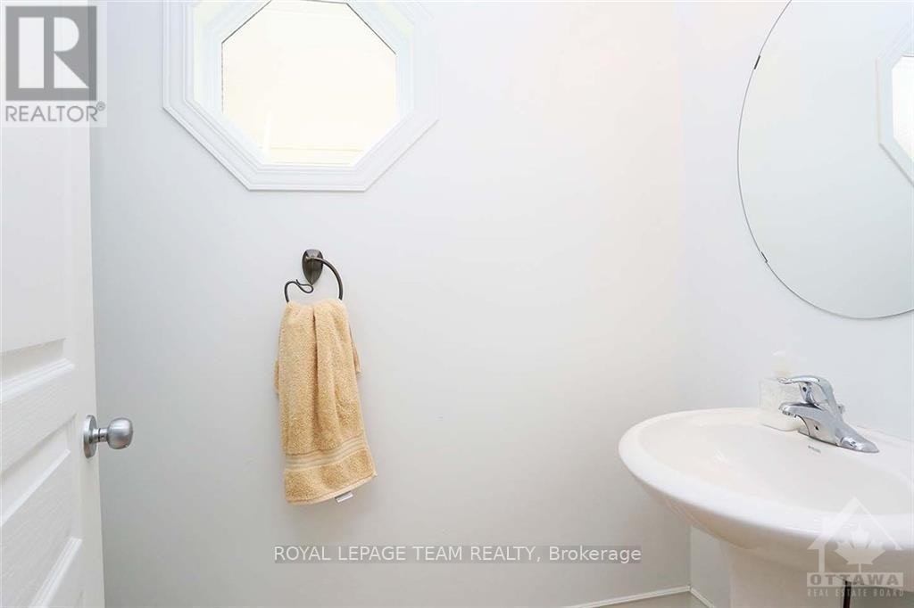 68 Encore Private, Ottawa, ON, K2E 0A2 - 4
