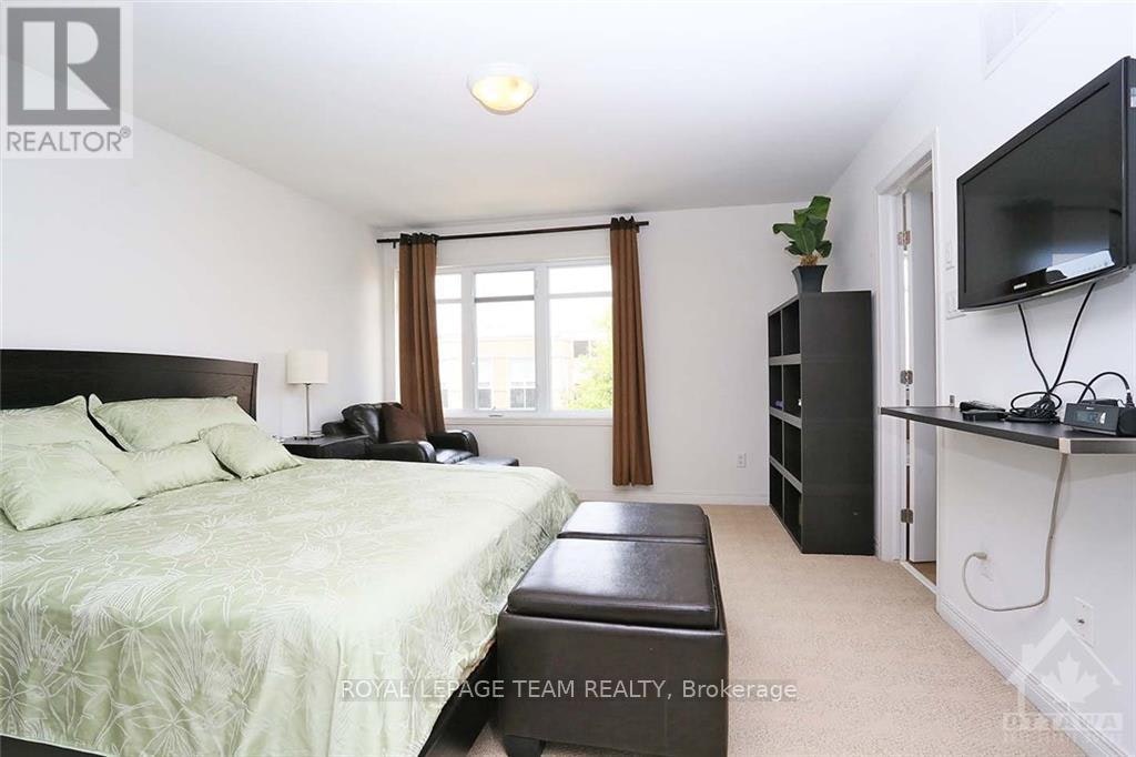68 Encore Private, Ottawa, ON, K2E 0A2 - 17
