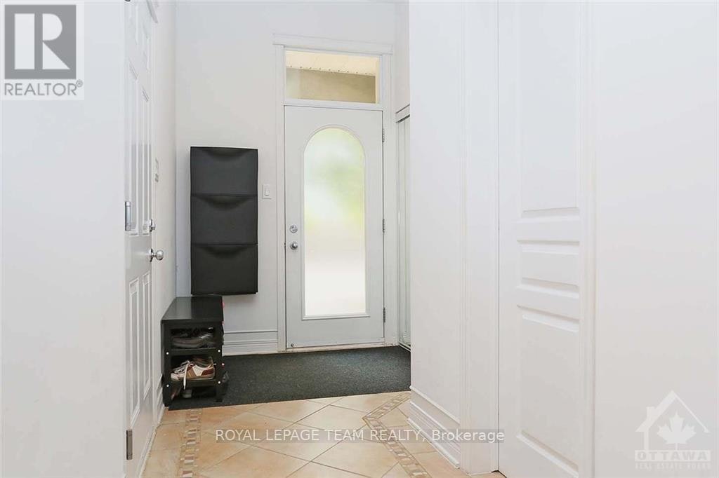 68 Encore Private, Ottawa, ON, K2E 0A2 - 3