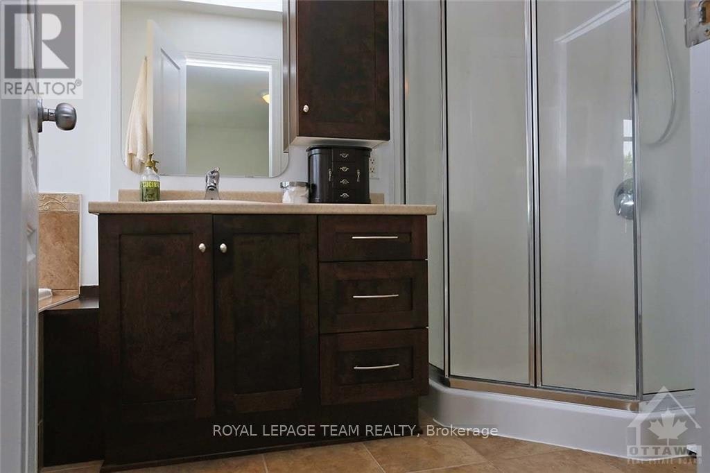 68 Encore Private, Ottawa, ON, K2E 0A2 - 18