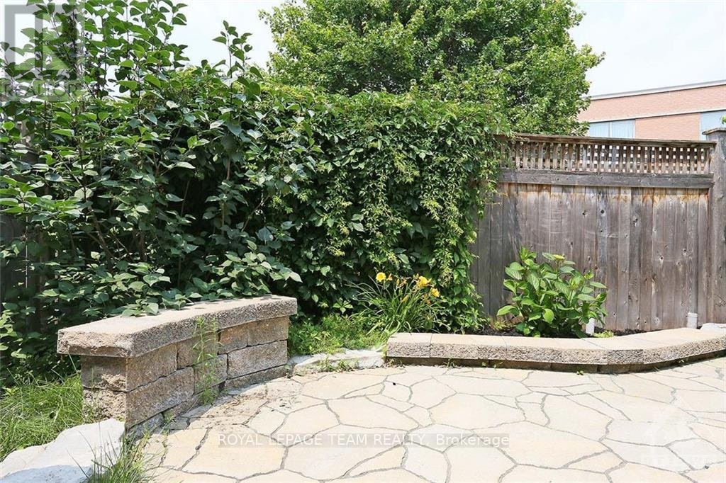 68 Encore Private, Ottawa, ON, K2E 0A2 - 28