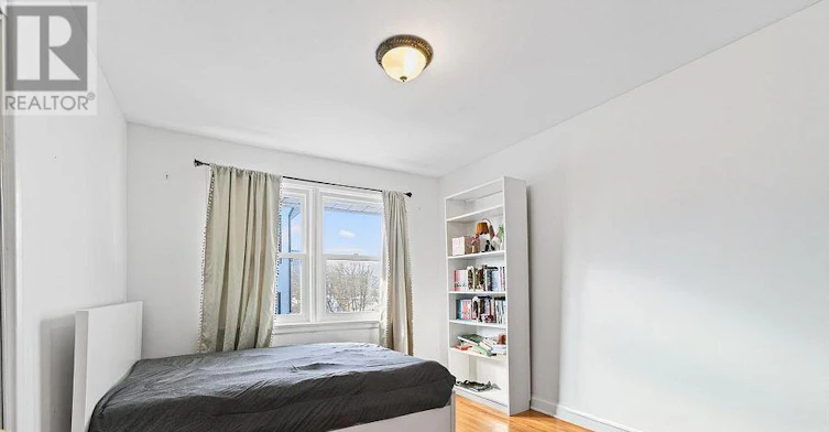 1-220 Compton Avenue, Ottawa, ON, K2A 5A9 - 4
