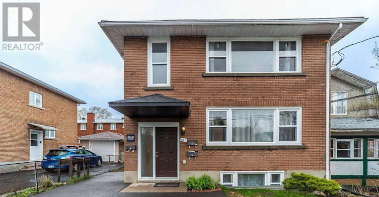 1-220 Compton Avenue, Ottawa, ON, K2A 5A9