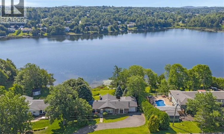 32 Maple Grove Court