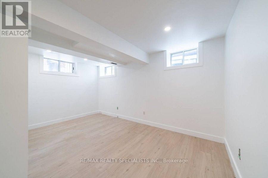 LOWER-29 Goodwood Avenue, Toronto, ON, M6E 1J1 - 10