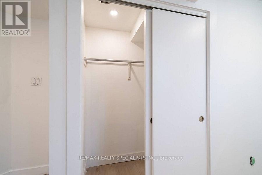 LOWER-29 Goodwood Avenue, Toronto, ON, M6E 1J1 - 11