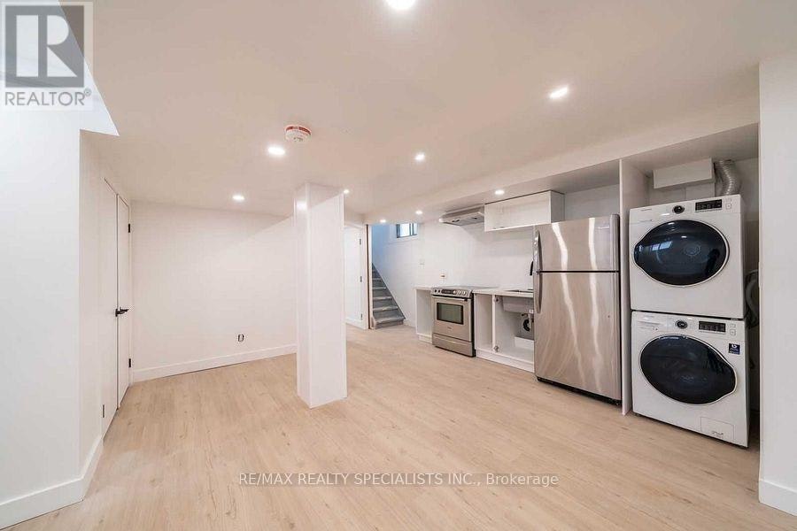 LOWER-29 Goodwood Avenue, Toronto, ON, M6E 1J1 - 2