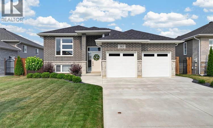 363 Lavers