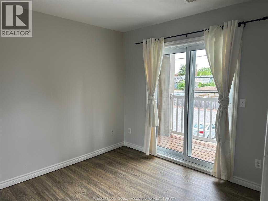 3-809 Erie Street East, Windsor, ON, N9A 3Y5 - 3