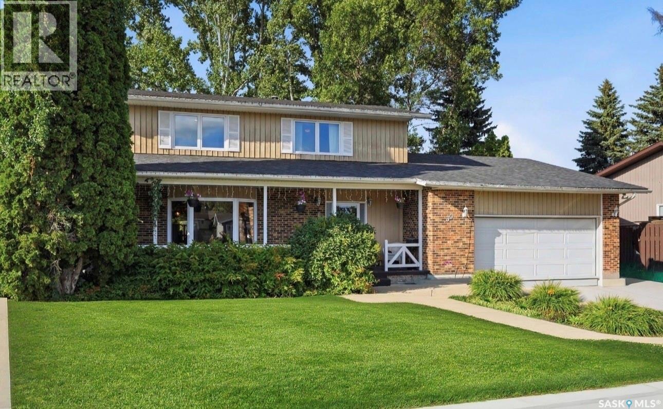 30 Roborecki Terrace, Saskatoon, SK, S7K 5L3