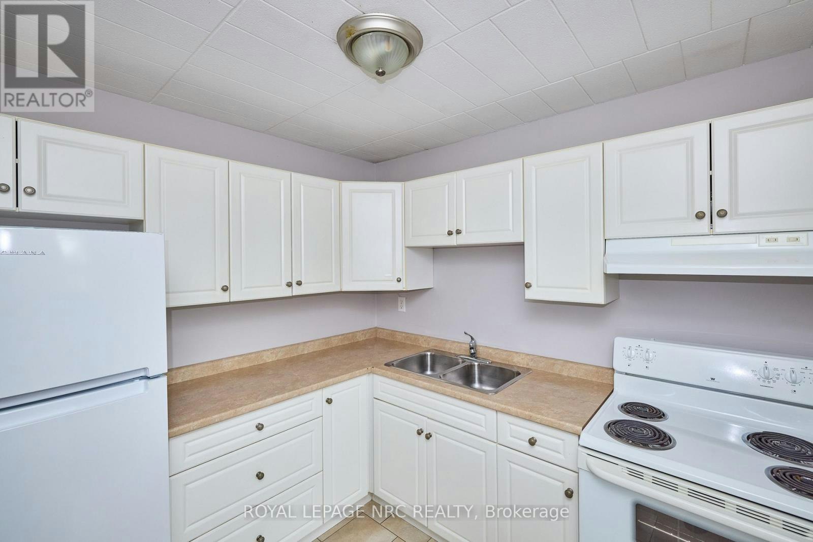 15-90 Woodlawn Road, Welland, ON, L3C 3J5 - 11