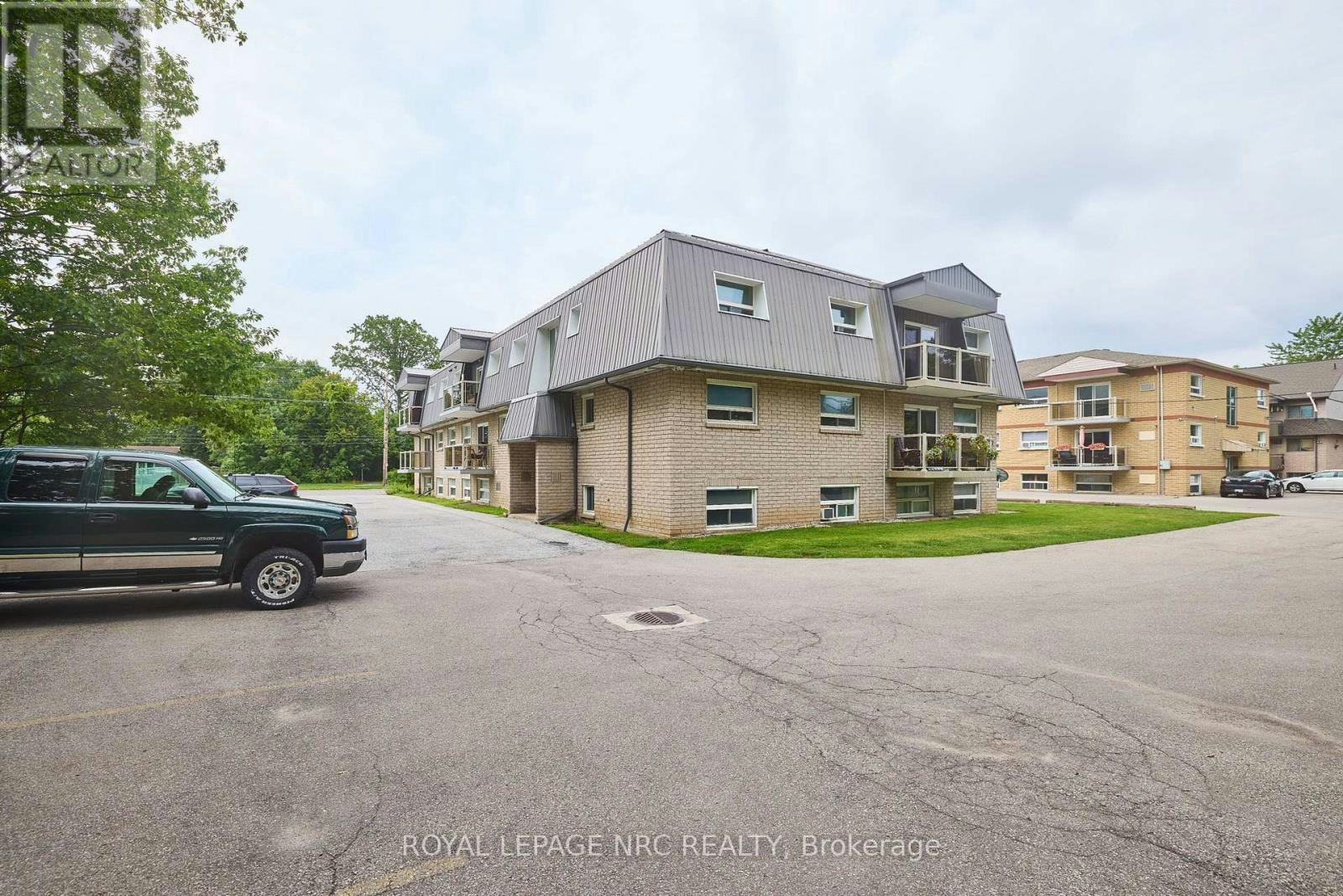 15-90 Woodlawn Road, Welland, ON, L3C 3J5 - 23