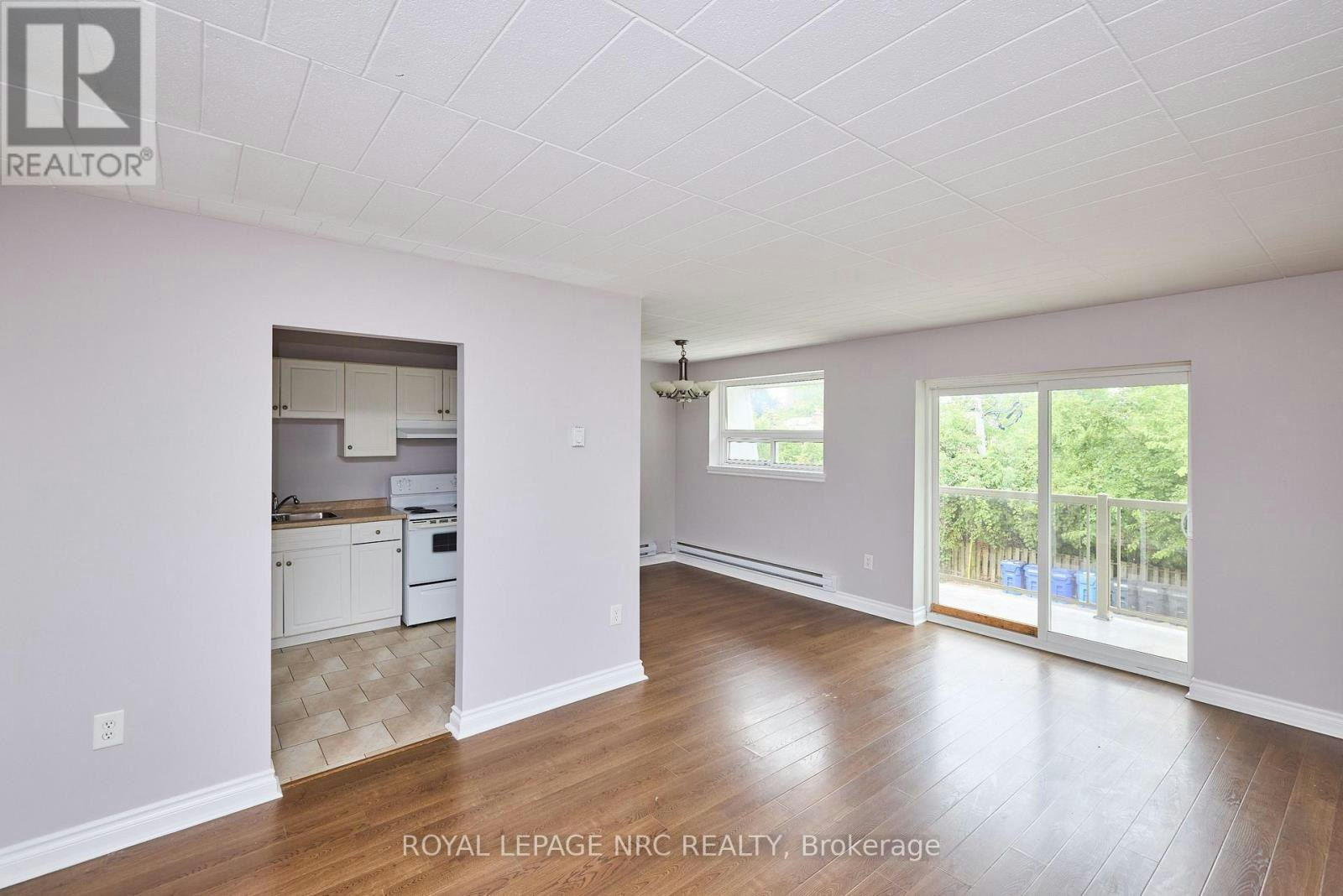 15-90 Woodlawn Road, Welland, ON, L3C 3J5 - 8