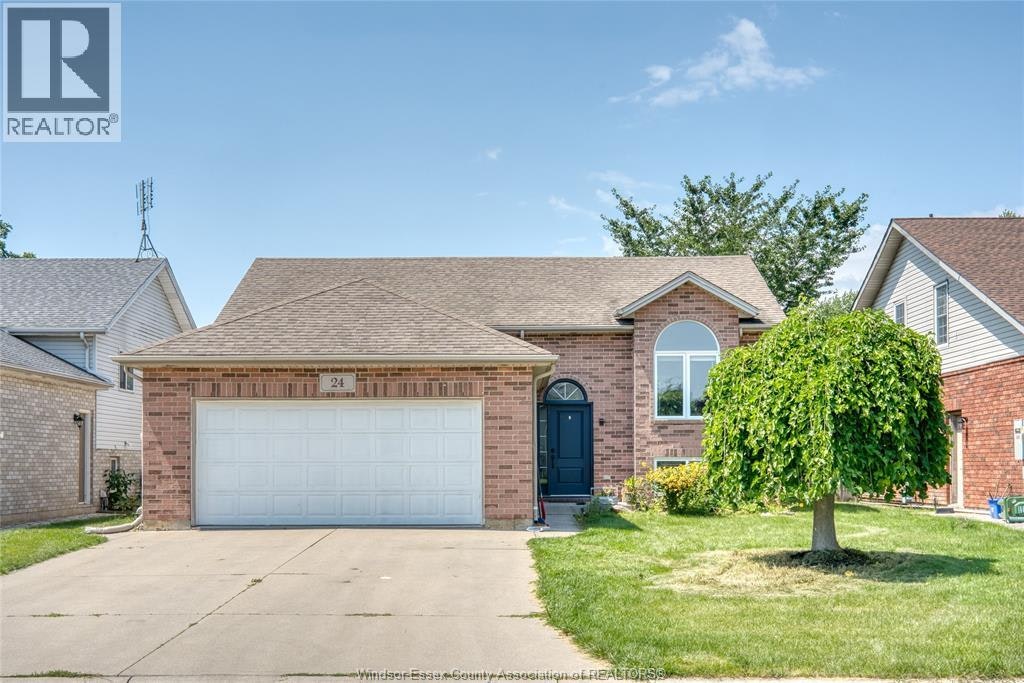 24 Briarwood, Essex, ON, N0R 1G0